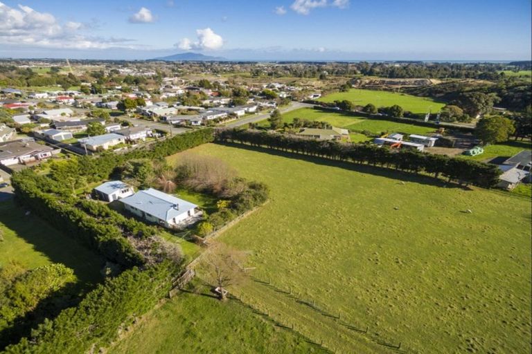 Photo of property in State Highway 1, Otaki, 5512
