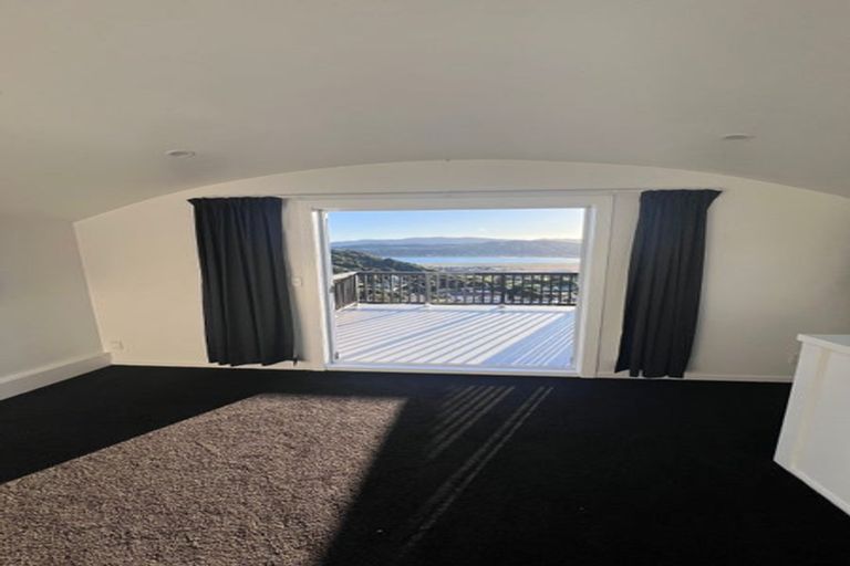 Photo of property in 6b Ahuriri Street, Strathmore Park, Wellington, 6022