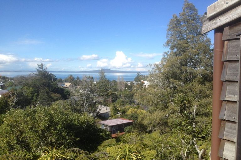 Photo of property in 81 Woodlands Crescent, Browns Bay, Auckland, 0630