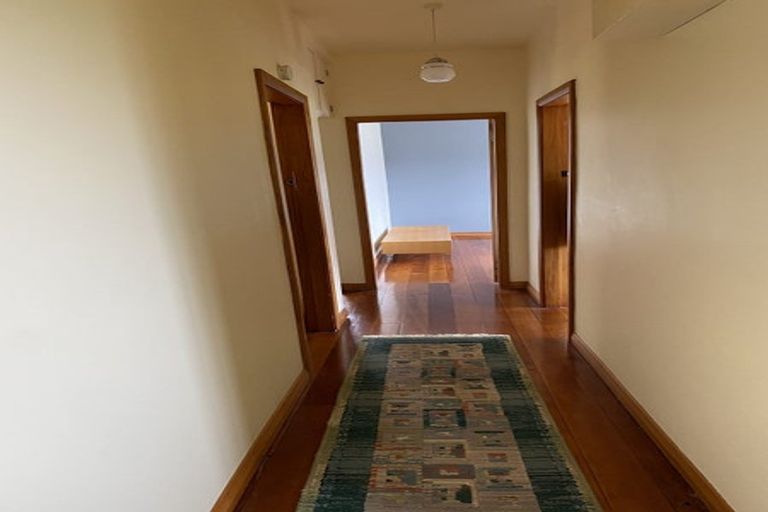 Photo of property in 57 Townsend Road, Miramar, Wellington, 6022