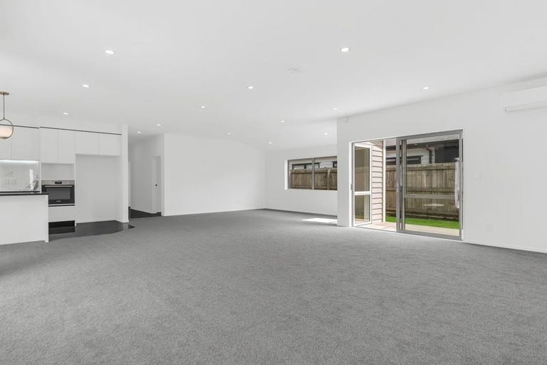 Photo of property in 17 Uatoto Road, Clarks Beach, 2122