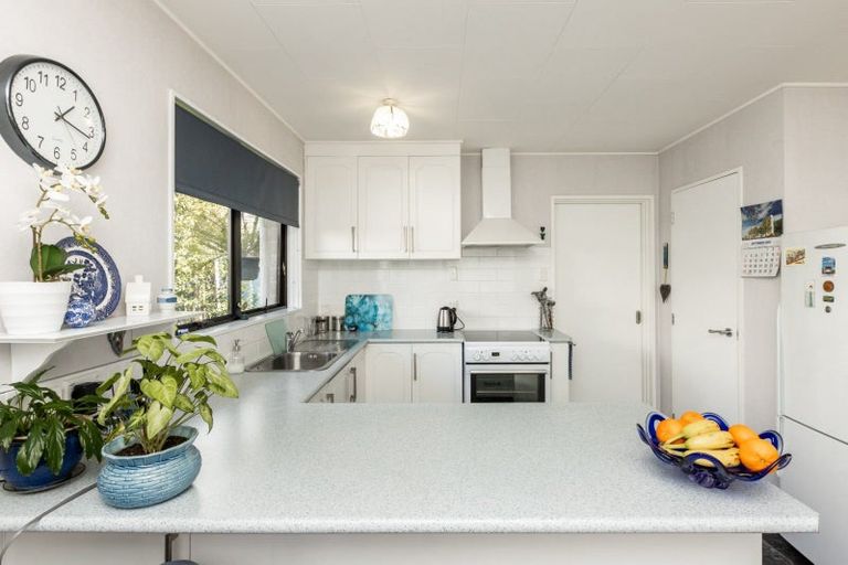 Photo of property in 1/53 Te Mata Road, Havelock North, 4130