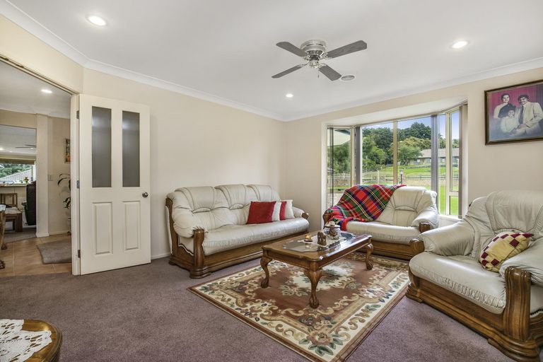 Photo of property in 167 Polo Prince Drive, Alfriston, Auckland, 2105