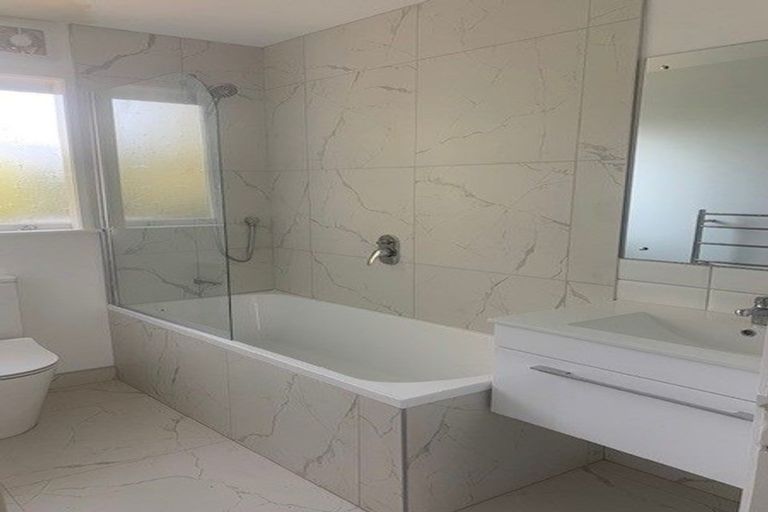 Photo of property in 40 Richards Avenue, Forrest Hill, Auckland, 0620