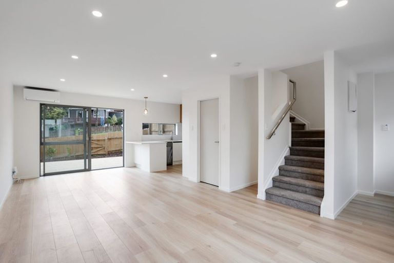 Photo of property in 19b Chislehurst Street, Henderson, Auckland, 0612