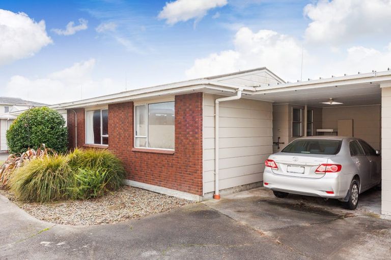 Photo of property in 2/625 Church Street, Terrace End, Palmerston North, 4410