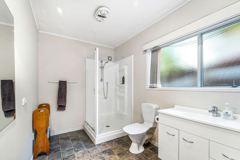 Photo of property in 14 Withers Road, Glen Eden, Auckland, 0602