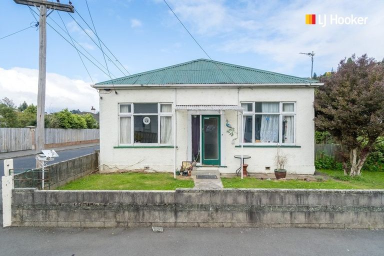Photo of property in 39 Selwyn Street, North East Valley, Dunedin, 9010