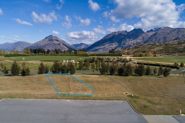 Photo of property in 17 Soudley Court, Jacks Point, Queenstown, 9371