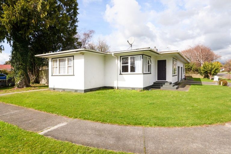 Photo of property in 1a Glen Place, Awapuni, Palmerston North, 4412