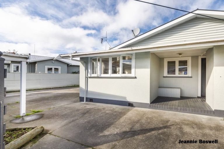 Photo of property in 201 College Street, West End, Palmerston North, 4412