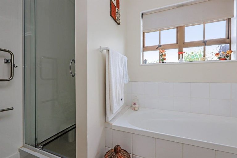 Photo of property in 1/64 Guppy Road, Greenmeadows, Napier, 4112