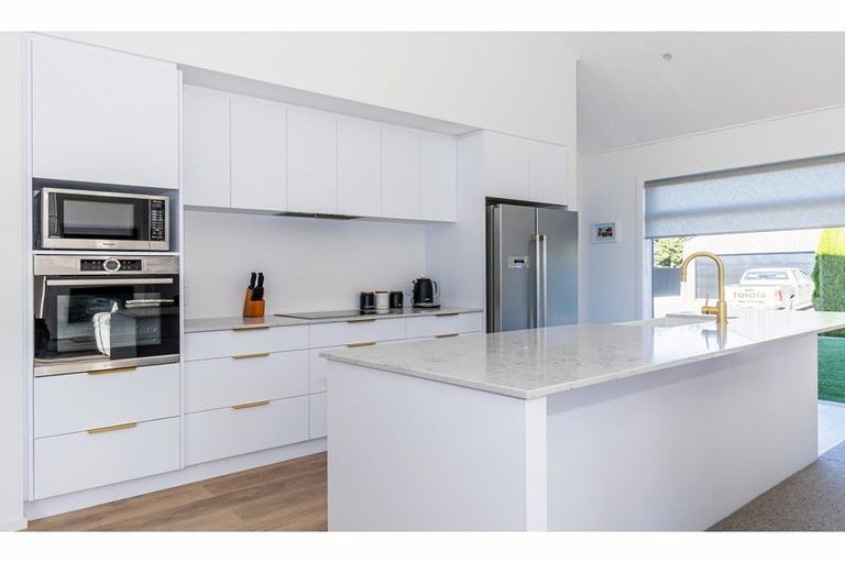 Photo of property in 4a Templer Street, Geraldine, 7930