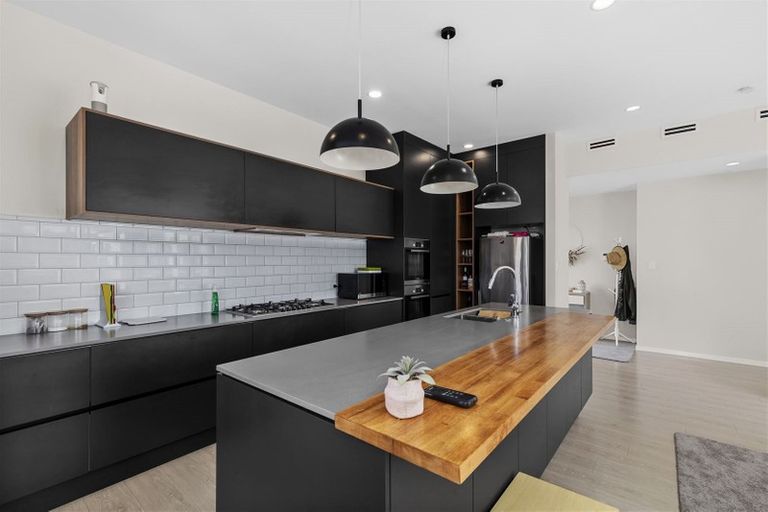 Photo of property in 42 Huarahi Pai Road, Huapai, Kumeu, 0810