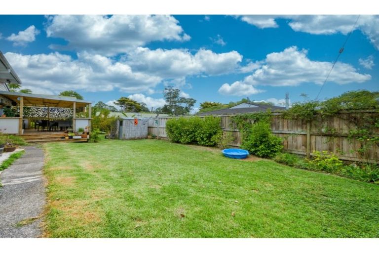 Photo of property in 62 Tudor Road, Henderson, Auckland, 0610