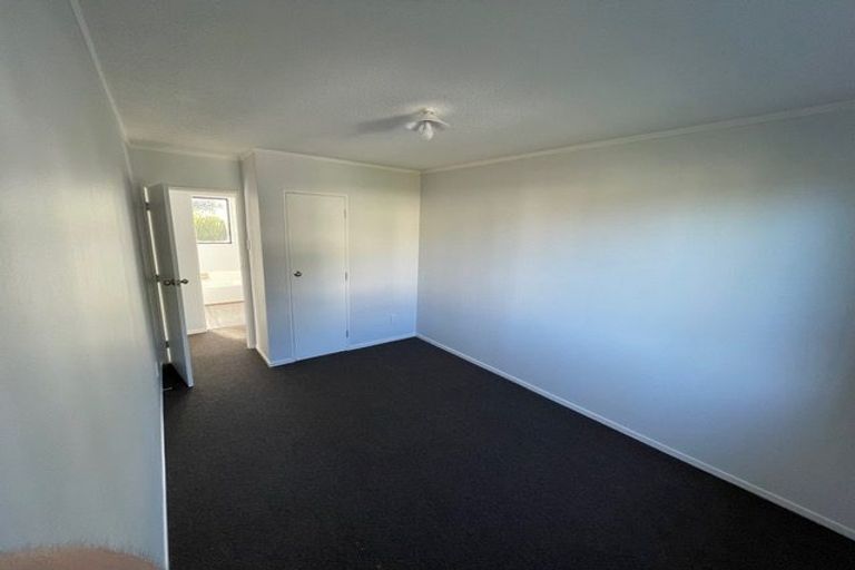 Photo of property in 63 Percy Dyett Drive, Karori, Wellington, 6012