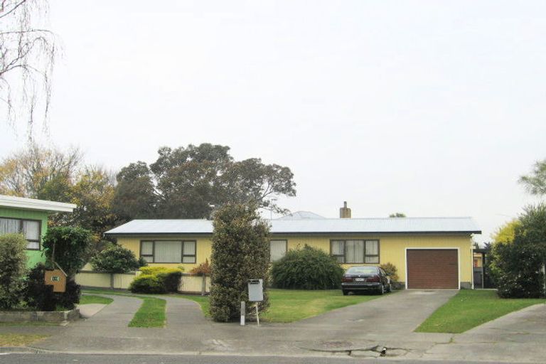 Photo of property in 16 Cooke Place, Taradale, Napier, 4112