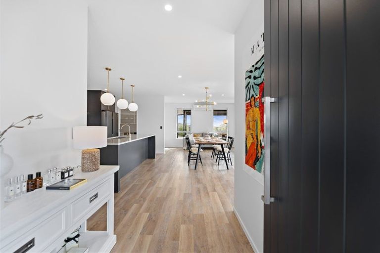 Photo of property in 36 Botanical Heights Drive, Waipahihi, Taupo, 3330