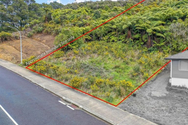 Photo of property in 64 Riverstone Drive, Riverstone Terraces, Upper Hutt, 5018