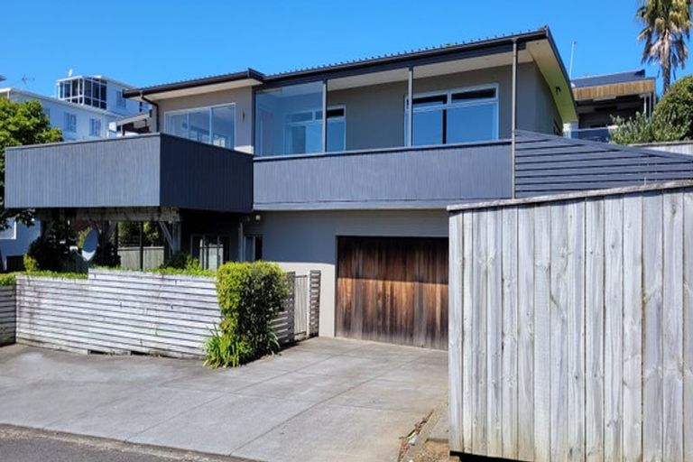 Photo of property in 53 Calvert Road, Lynmouth, New Plymouth, 4310