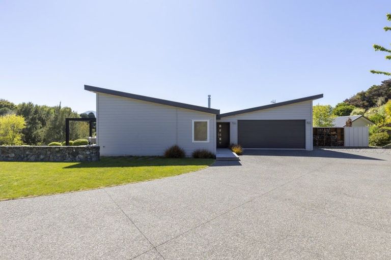 Photo of property in 2 Paulines Way, Wharewaka, Taupo, 3330