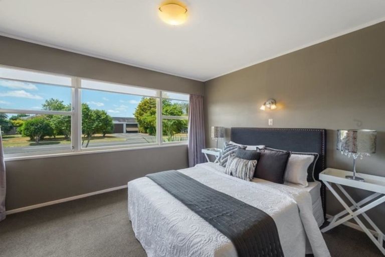 Photo of property in 1 Edwin Street, St Andrews, Hamilton, 3200