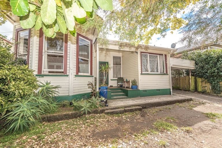 Photo of property in 4 Watkin Street, Tawhero, Whanganui, 4501
