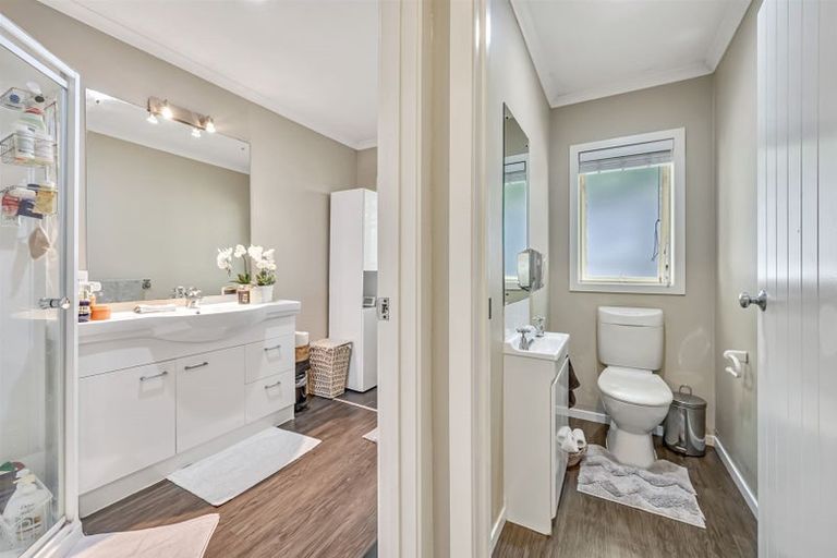 Photo of property in 18 Cinnabar Place, Westgate, Auckland, 0614