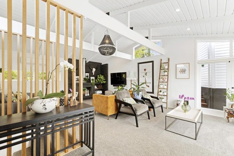 Photo of property in 42a Colmar Road, Mellons Bay, Auckland, 2014