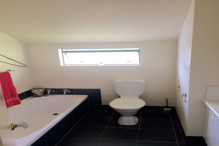 Photo of property in 11 Marjory Close, Broadmeadows, Wellington, 6035