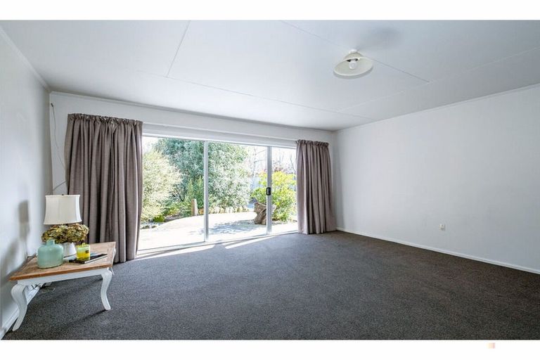 Photo of property in 10 Main North Road, Geraldine, 7930