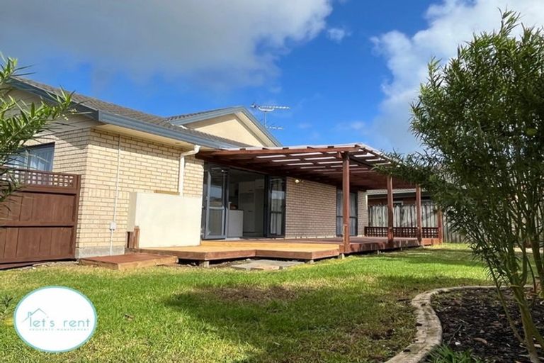 Photo of property in 60 Sheriff Place, Randwick Park, Auckland, 2105