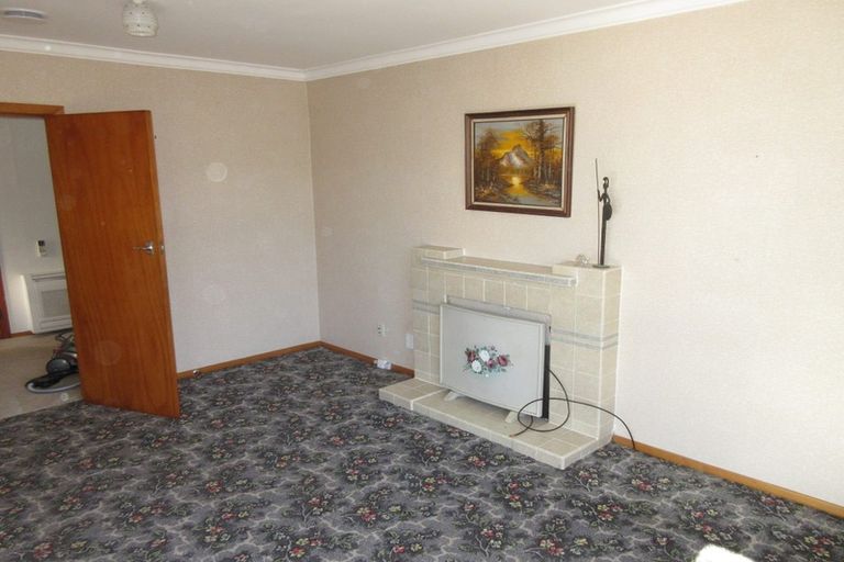 Photo of property in 102 Helston Road, Paparangi, Wellington, 6037