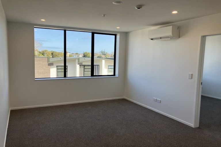 Photo of property in 108/3 Rauemi Way, Te Atatu South, Auckland, 0610