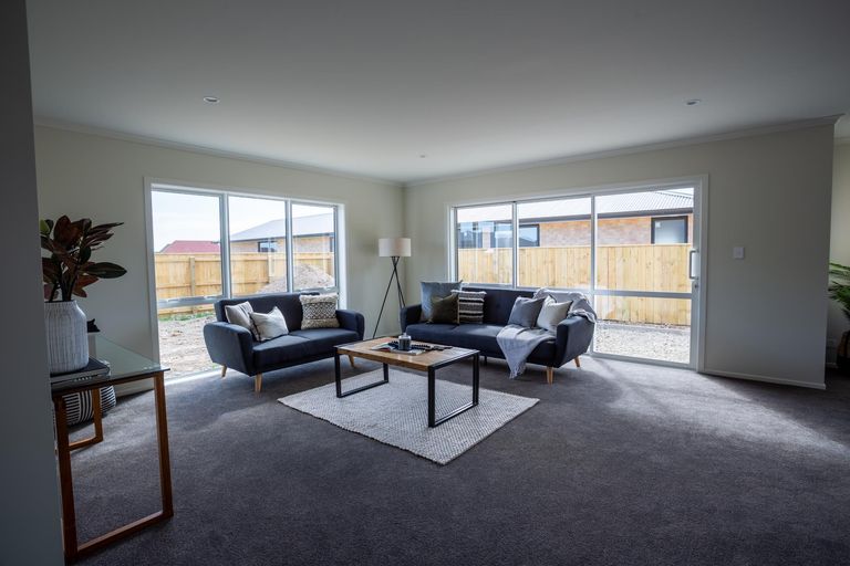 Photo of property in 62 Feist Street, Carterton, 5713