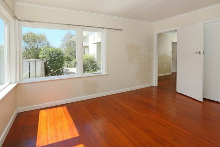 Photo of property in 1/259 Royal Road, Massey, Auckland, 0614