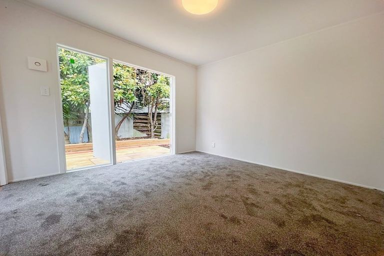 Photo of property in 26 Taharoto Road, Takapuna, Auckland, 0622