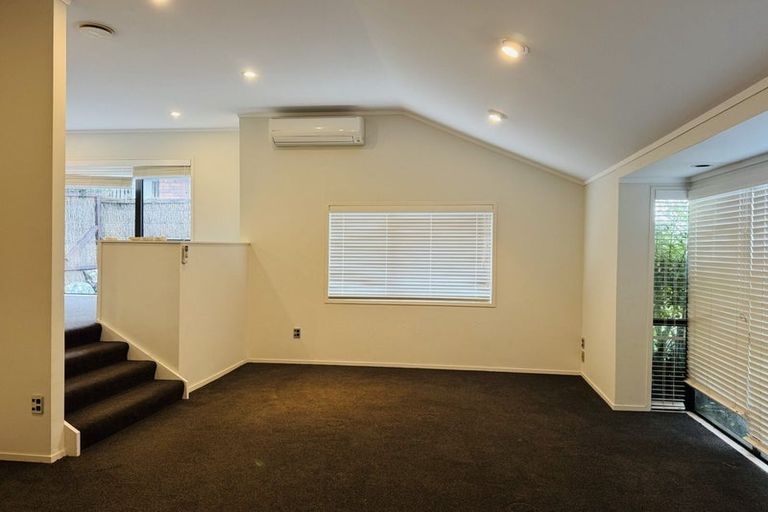 Photo of property in 27 Northpark Avenue, Northpark, Auckland, 2013