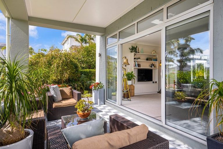Photo of property in 6 Park Lane, Orewa, 0931