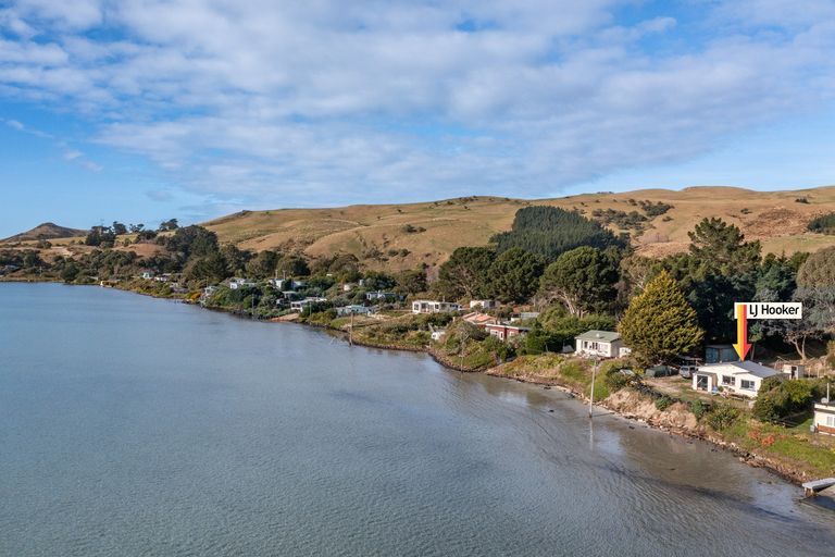 Photo of property in 68 Otakou Golf Course Road, Otakou, Dunedin, 9077
