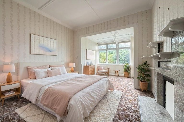 Photo of property in 2/134 Evans Bay Parade, Roseneath, Wellington, 6021