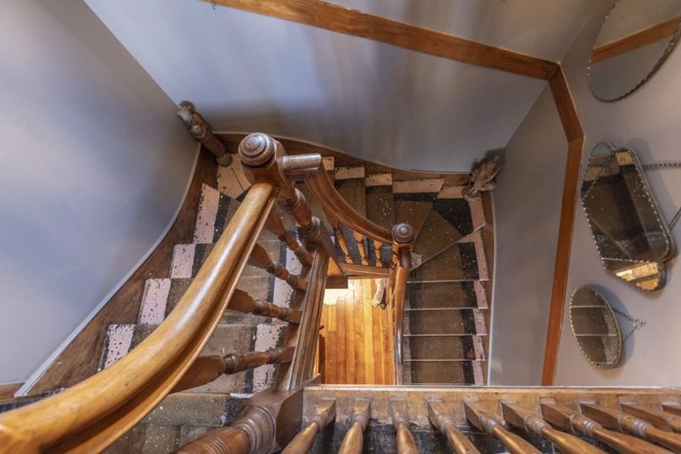 Photo of property in 16 Brewster Street, Bluff Hill, Napier, 4110