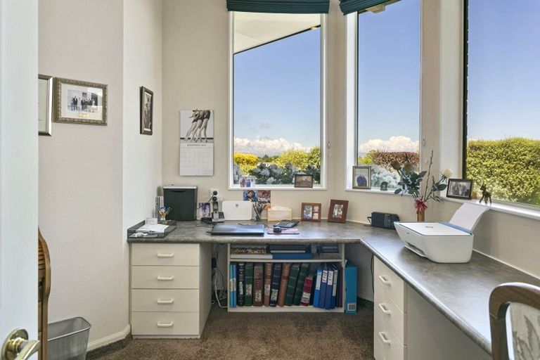 Photo of property in 85 Arrowsmith Avenue, Waipahihi, Taupo, 3330