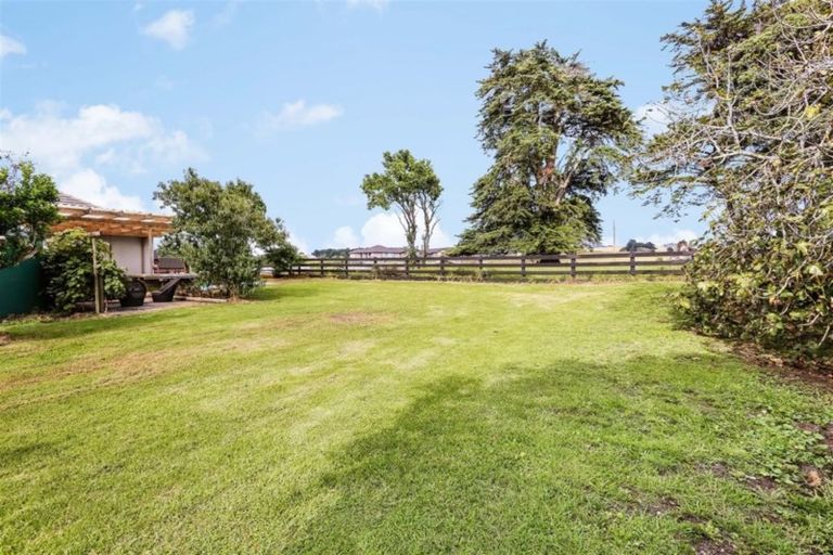 Photo of property in 104 Kaihau Road, Karioitahi, Waiuku, 2683