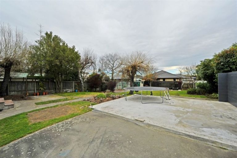Photo of property in 27 Burwood Road, Burwood, Christchurch, 8083
