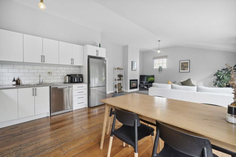 Photo of property in 34 Aro Street, Aro Valley, Wellington, 6021