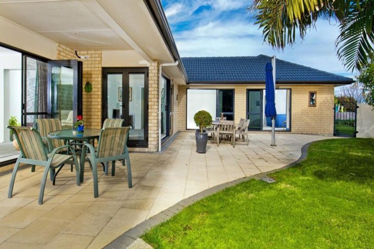 Photo of property in 50 Rame Road, Greenhithe, Auckland, 0632