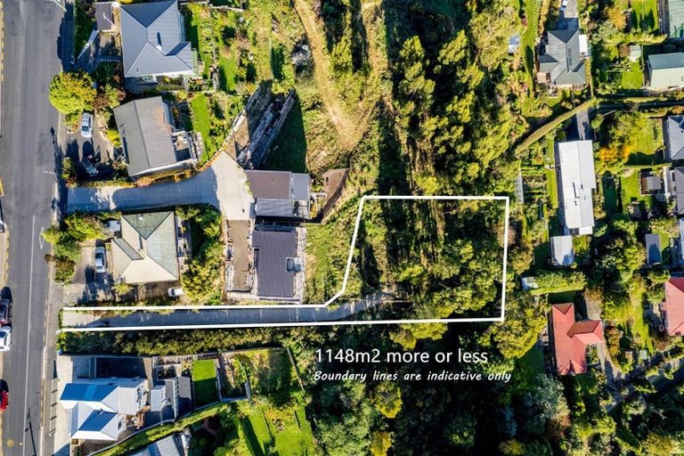 Photo of property in 220 Kenmure Road, Kenmure, Dunedin, 9011