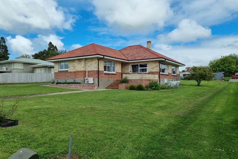 Photo of property in 24 Hall Street, Kihikihi, Te Awamutu, 3800
