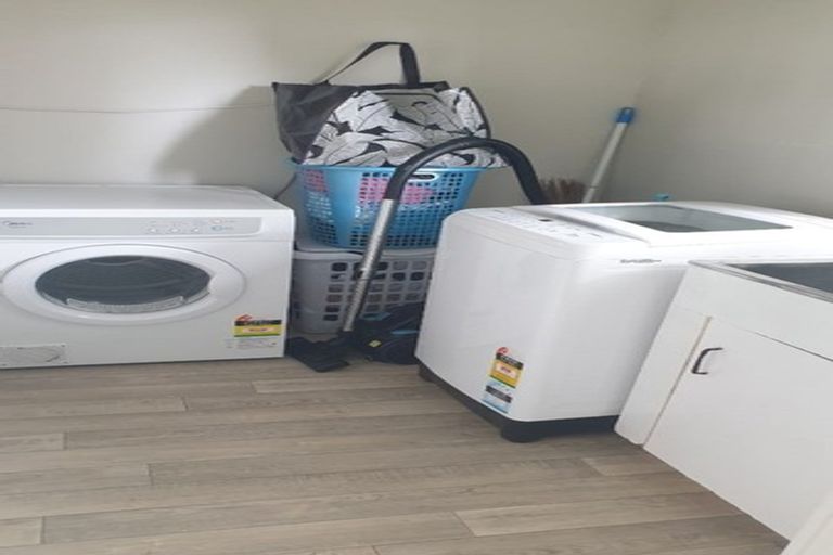 Photo of property in 19 Luanda Drive, Ranui, Auckland, 0612